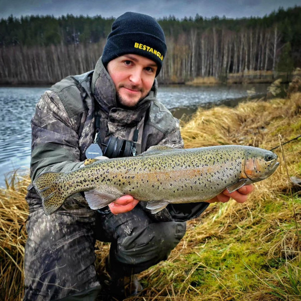 Instagram @thebestangler